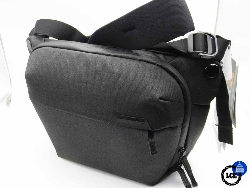 Peak Design Everyday Sling 6L Black (NEW Clearance 1 Only) 
