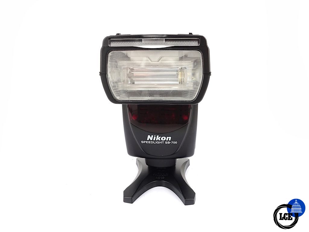 Nikon SB-700 Speedlight - Boxed | 4*
