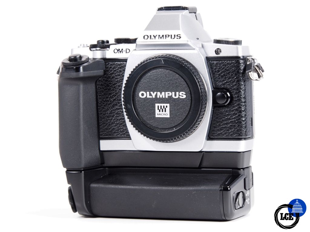 Olympus E-M5 & Grip