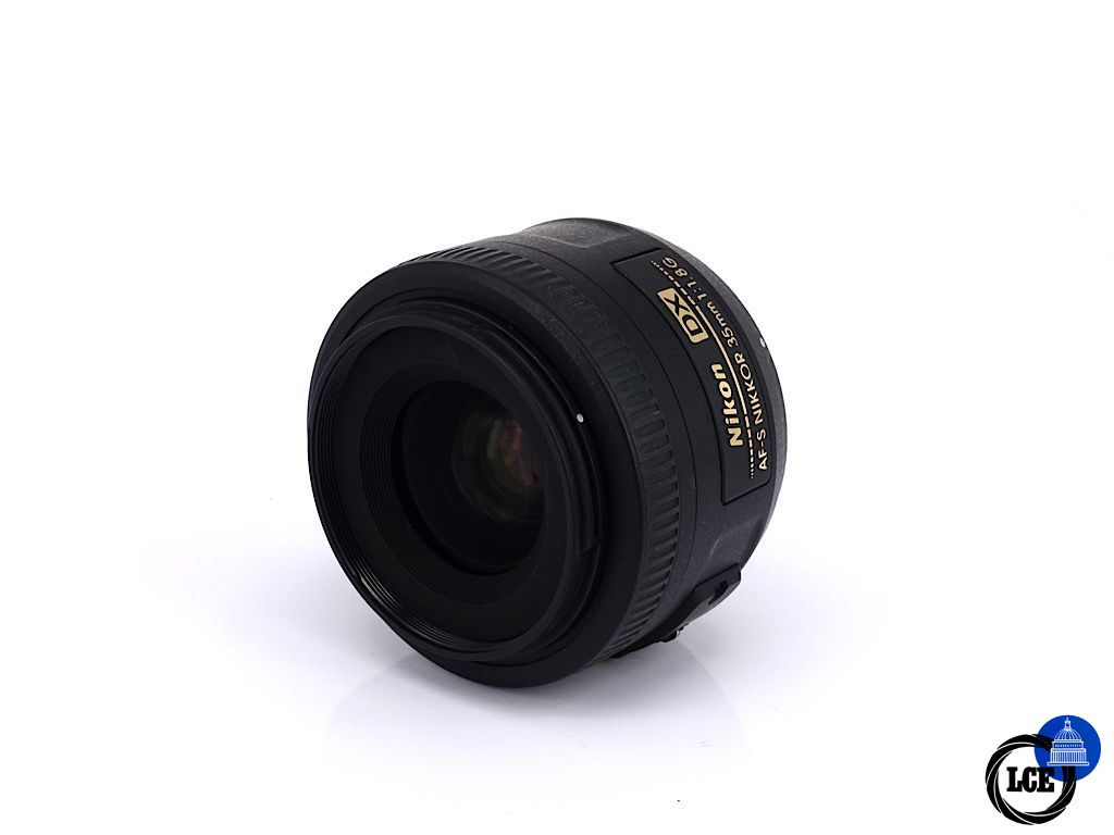 Nikon AF-S Nikkor 35mm 1.8 G DX | 4*