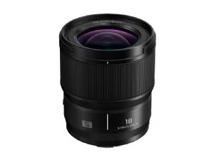 Panasonic LUMIX S 18mm F1.8 Lens (S-S18E)