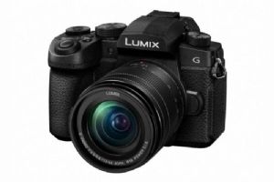 Panasonic Lumix G90 with Lumix 12-60 f3.5-5.6 lens