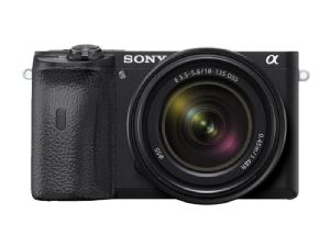 Sony A6600 Mirrorless body with18-135mm f/3.5-5.6 OSS lens Sony A6600 Mirrorless body with18-135mm f/3.5-5.6 OSS lens