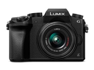 Panasonic LUMIX G7 + 14-42mm Lens (DMC-G7KEB-K)