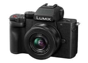 Panasonic LUMIX G100D with Lumix 12-32mm f3.5-5.6 Lens (DC-G100DKEBK)