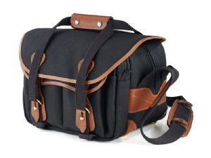 Billingham 225 Camera Bag Black Canvas / Tan Leather (Olive Lining) Billingham 225 Camera Bag Black Canvas / Tan Leather (Olive Lining)