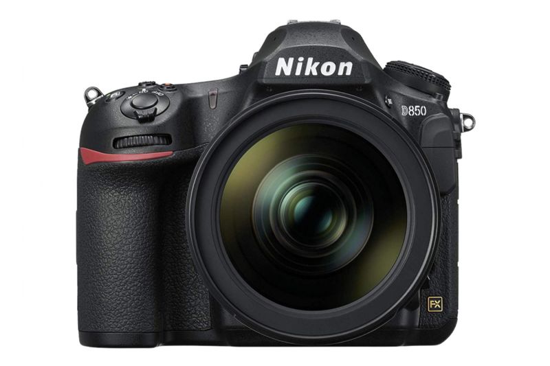 Nikon D850 +24-120mm f/4 VR AF-S G Zoom Lens Kit