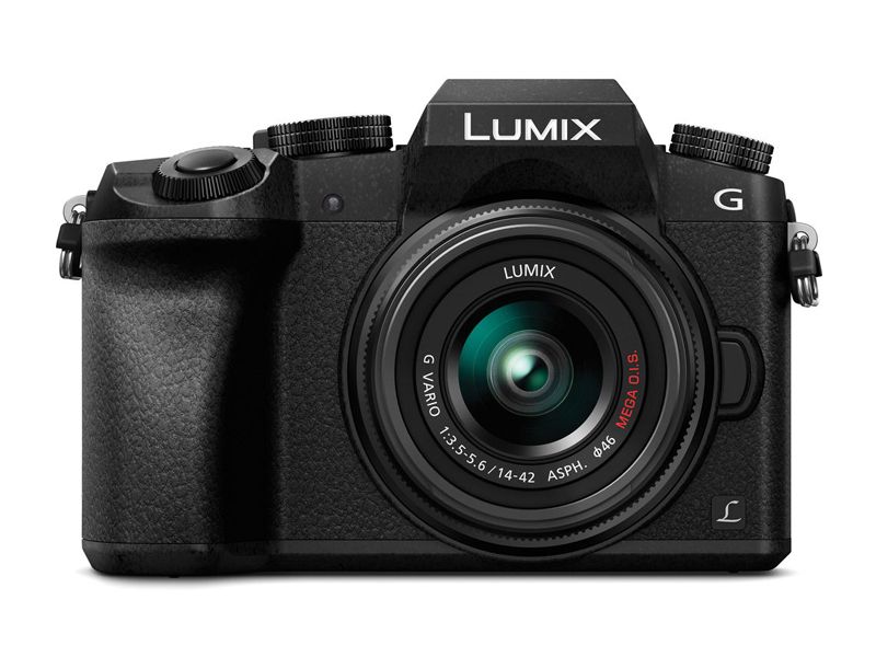 Panasonic LUMIX G7 + 14-42mm Lens (DMC-G7KEB-K)