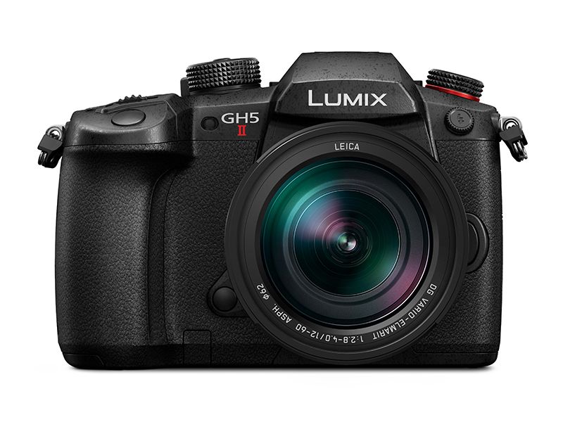 Panasonic LUMIX GH5 II + Leica 12-60mm F2.8-4 Lens (DC-GH5M2LE)