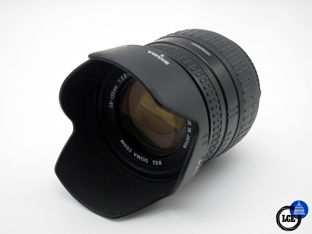 Sigma 28-135mm f/3.8-5.6 IF Asph Macro Nikon-AF fit Zoom (inc Hood)