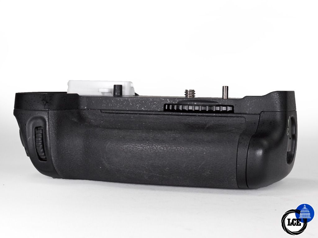 Nikon MB-D14 Multi Power Battery Grip - (Nikon D600/D610)