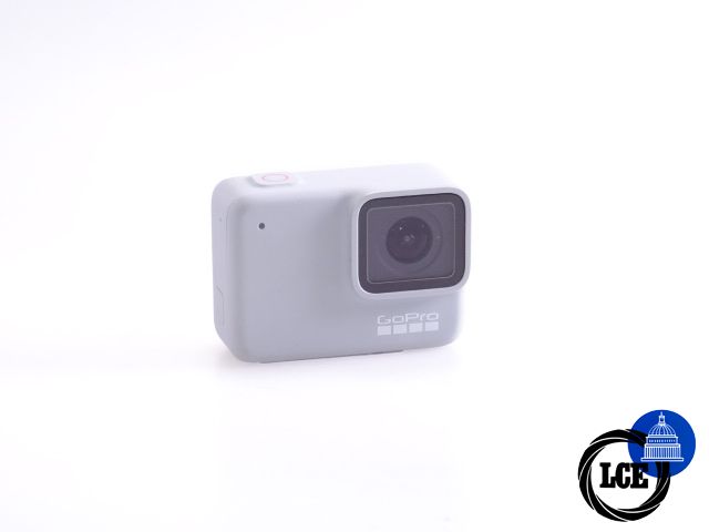 GoPro Hero 7 White + Accessories