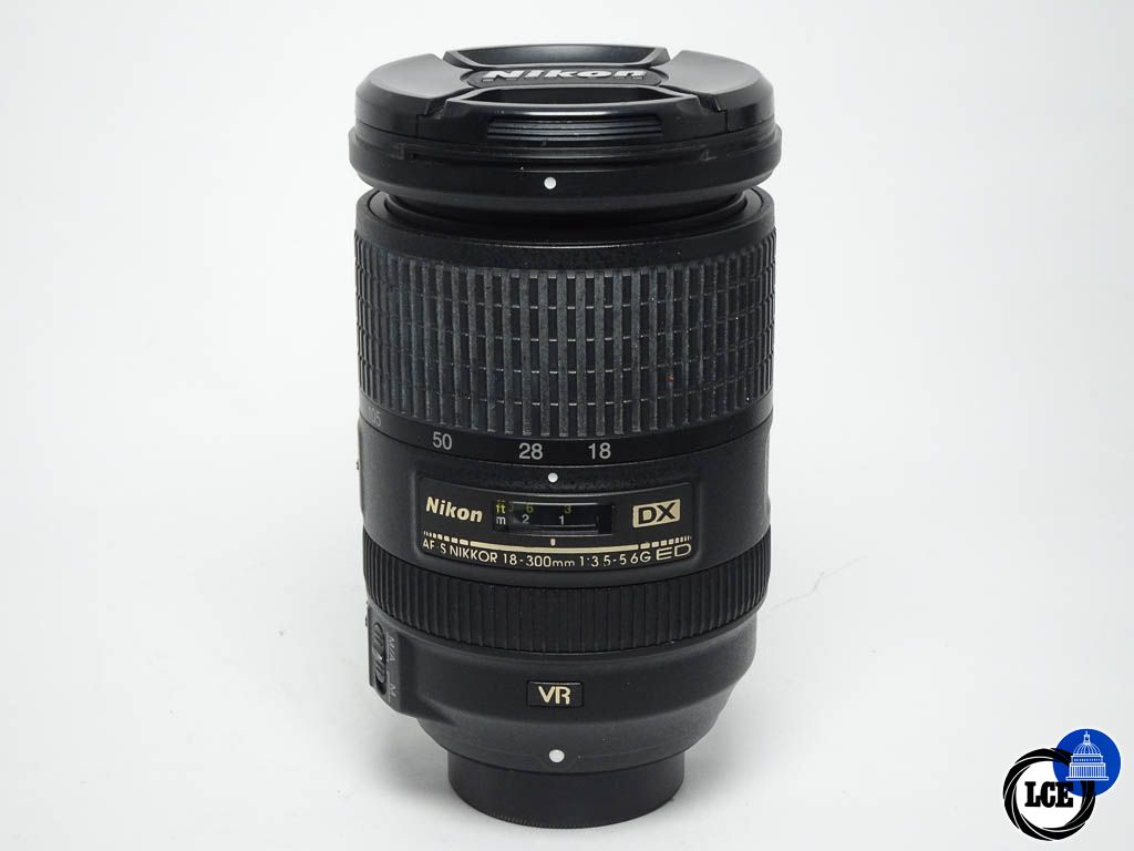 Nikon AF-S 18-300mm f/3.5-5.6 VR