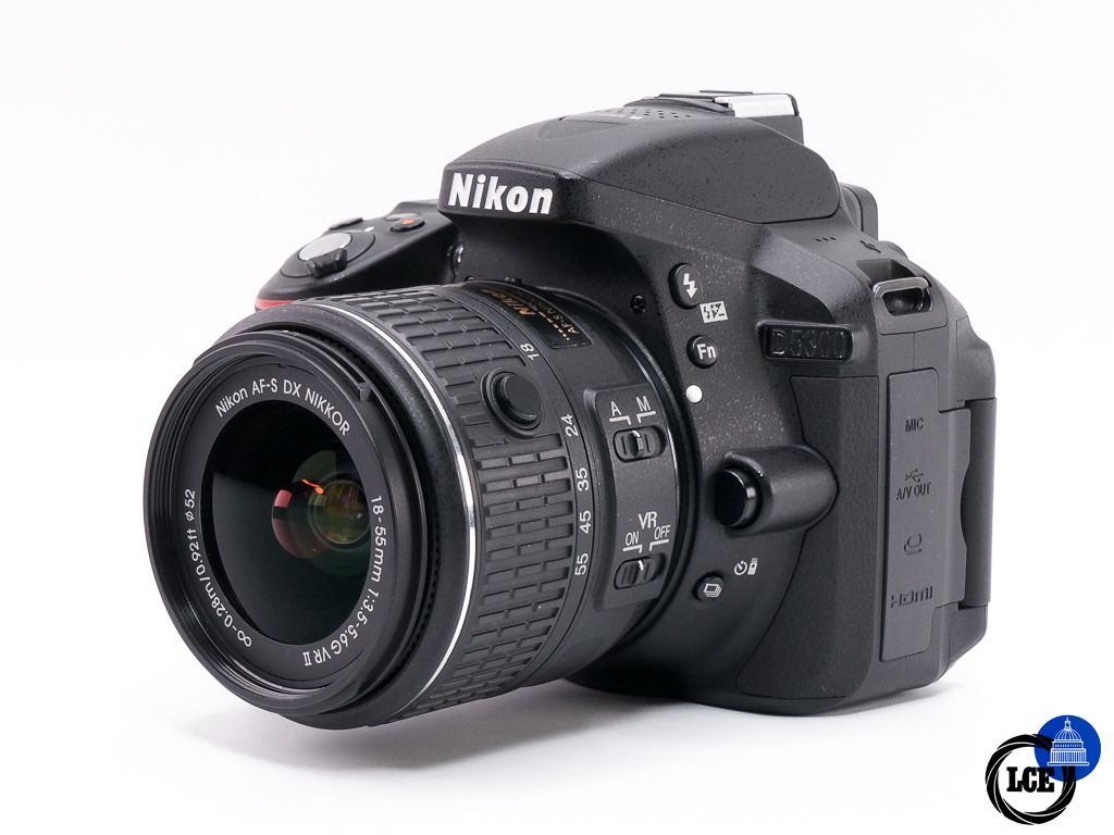 Nikon D5300 + AF-S 18-55mm VR II