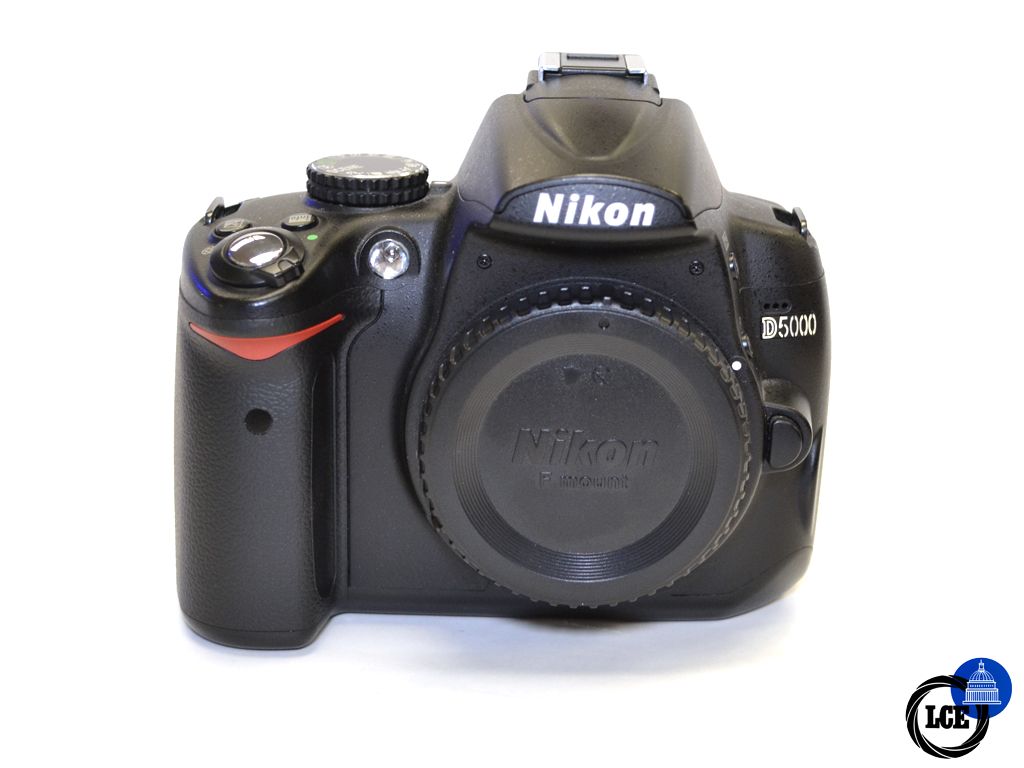 Nikon D5000 Body - Under 5400 Actuations