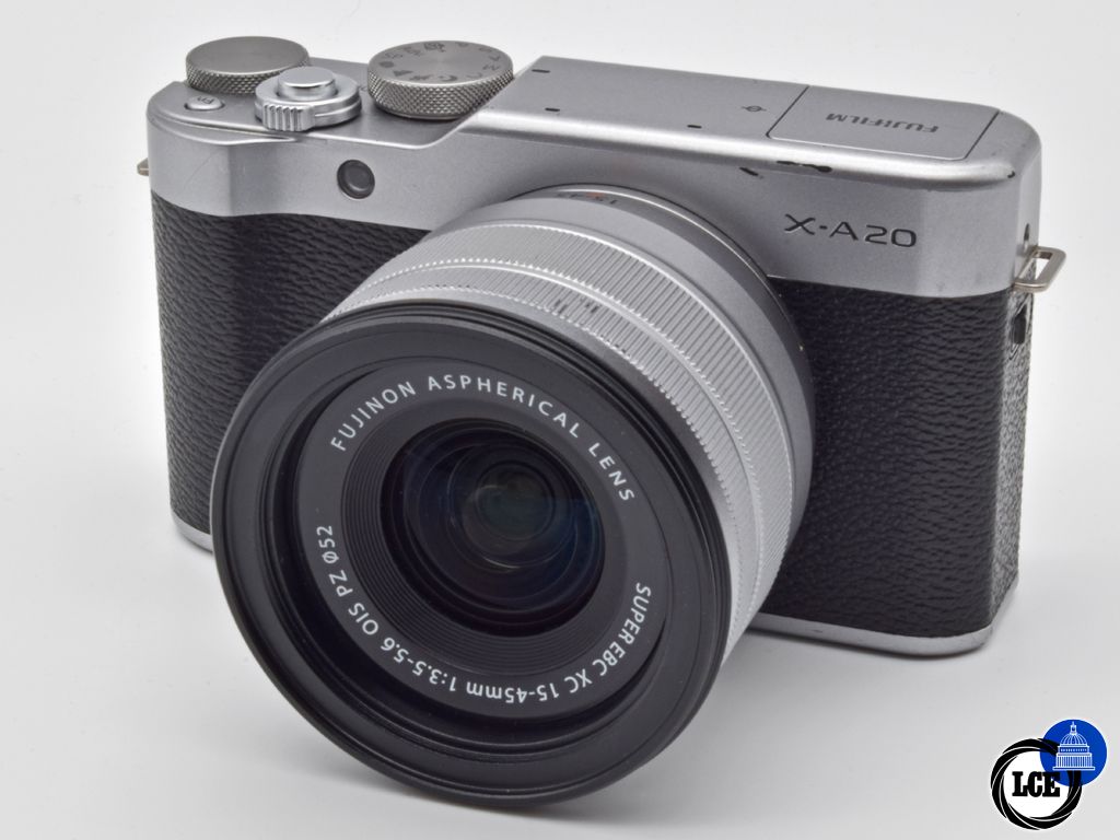 FujiFilm x-a20 with XC 15-45mm PZ with case