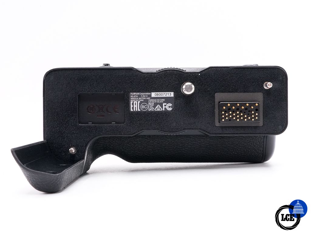 FujiFilm VG-XT4 Vertical Battery Grip FujiFilm VG-XT4 Vertical Battery Grip