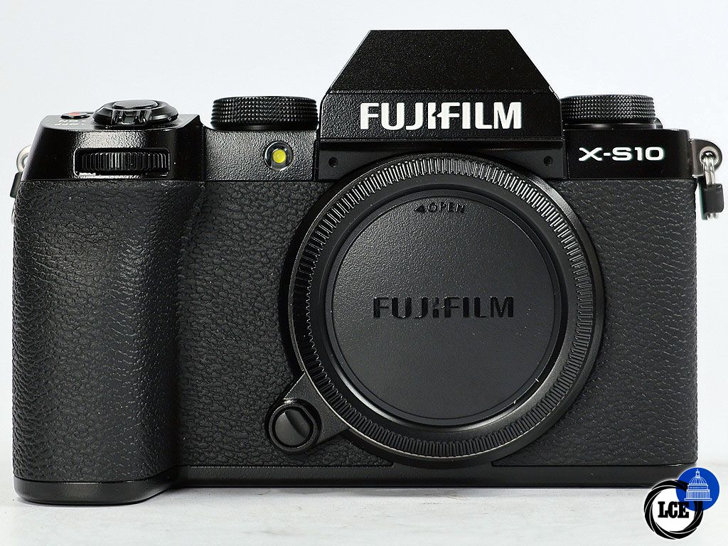 FujiFilm X-S10