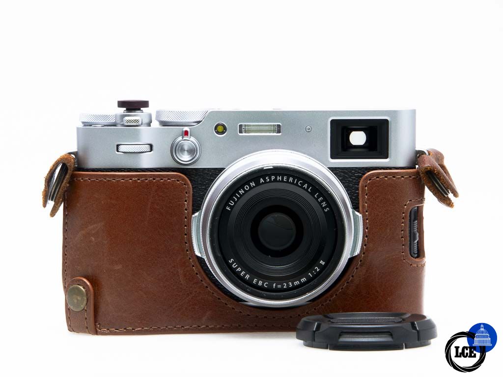 FujiFilm X100V + Leather Half Case FujiFilm X100V + Leather Half Case