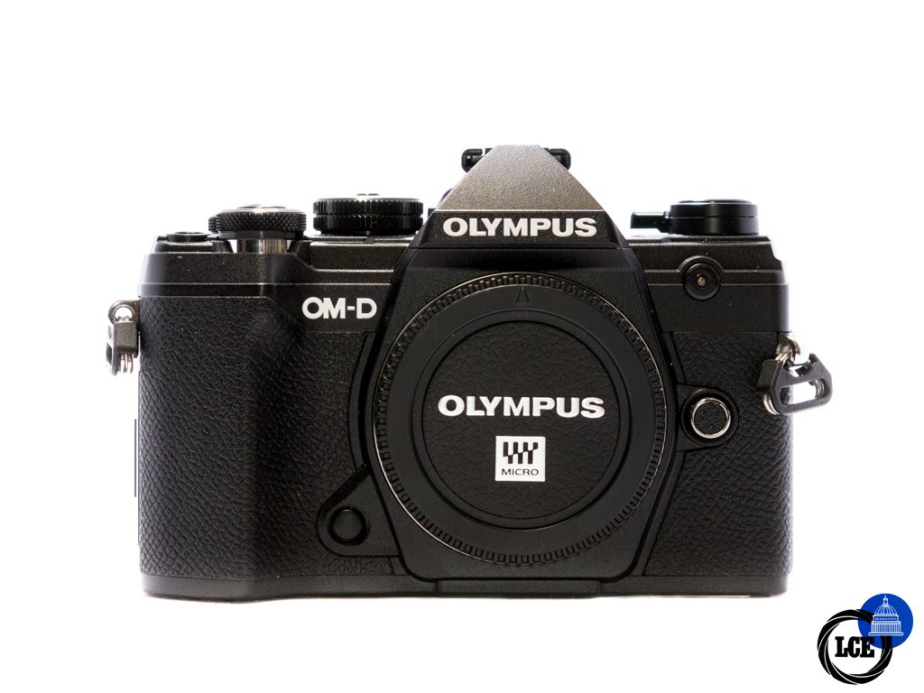Olympus OM-D E-M5 III body black *Boxed* *Low shutter count*