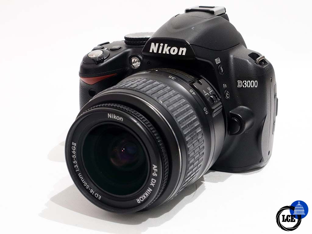 Nikon D3000 + 18-55mm II