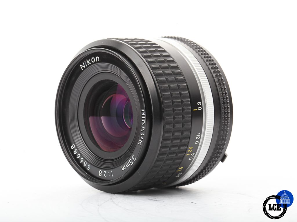 Nikon 35mm f/1.8 [AIS] | 10112969