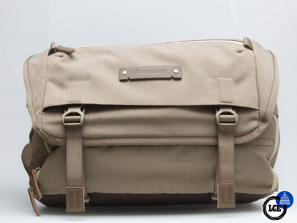 Vanguard VEO 38 Shoulder Bag