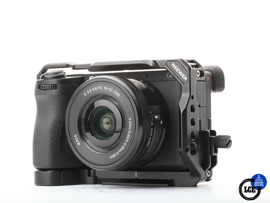 Sony A6700 + 16-50mm + Cage | 10113441