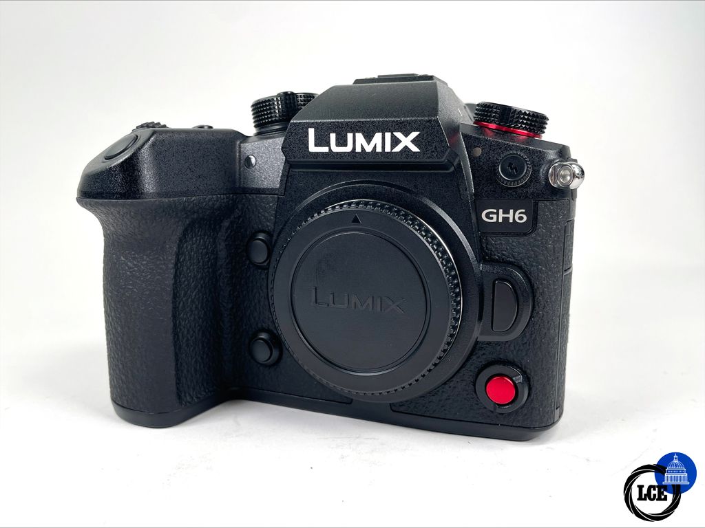 Panasonic GH6 Body *Very Low Shutter 400*