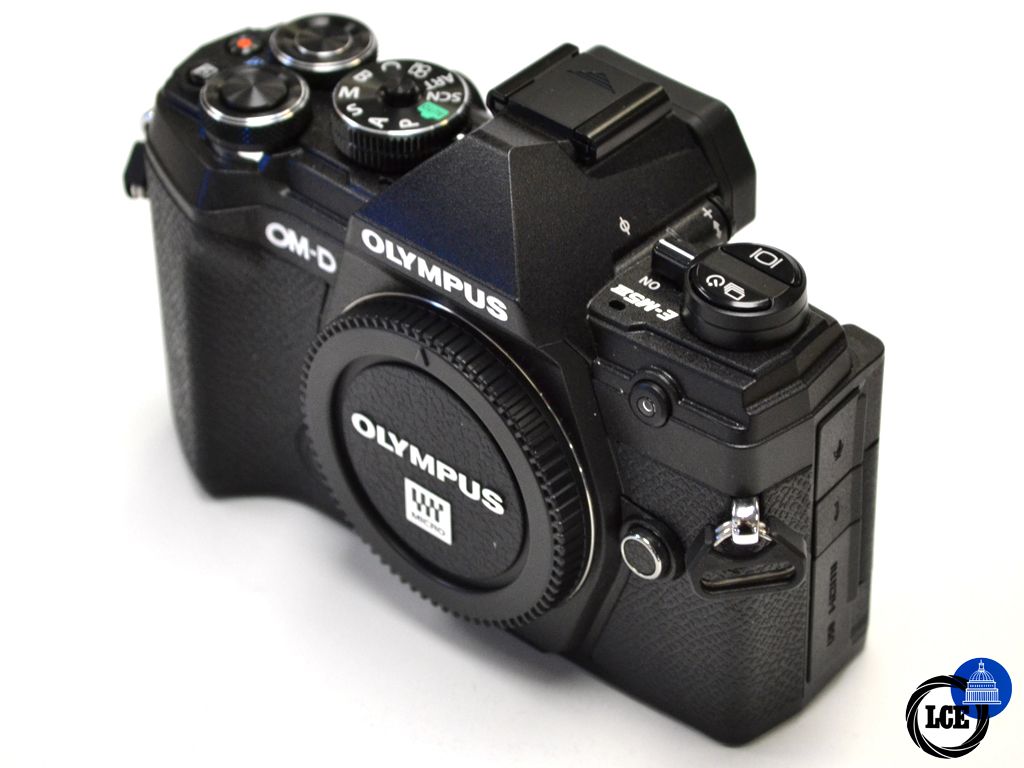 Olympus OM-D E-M5 III 