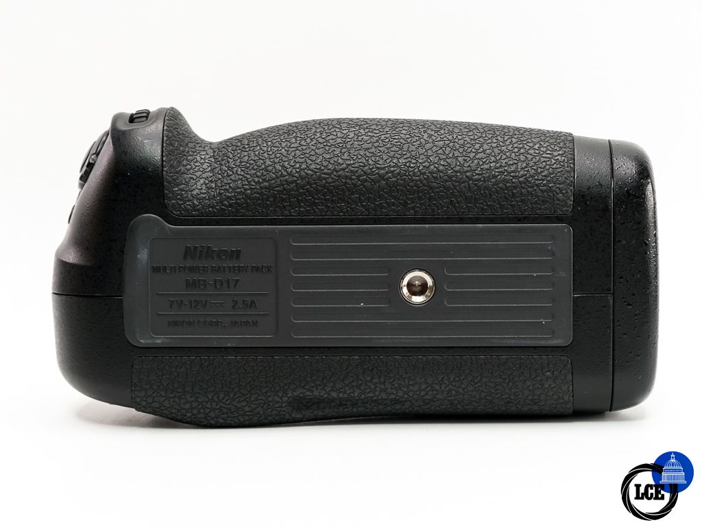 Nikon MB-D17 Battery Grip * BOXED * Nikon MB-D17 Battery Grip * BOXED *