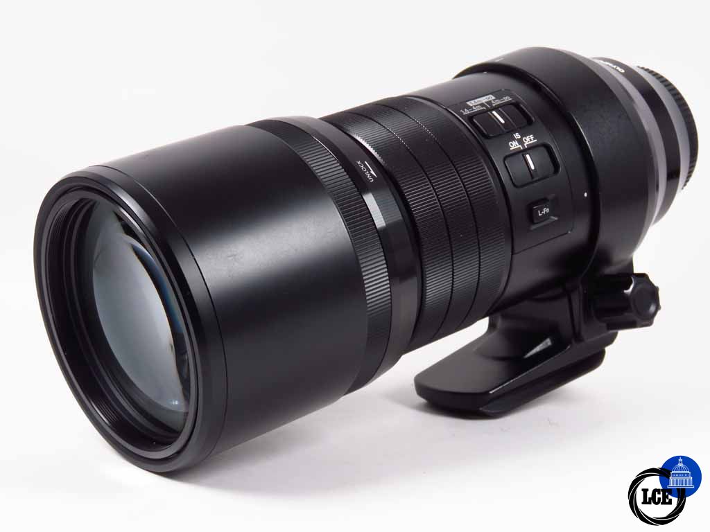 Olympus 300mm f4 Pro