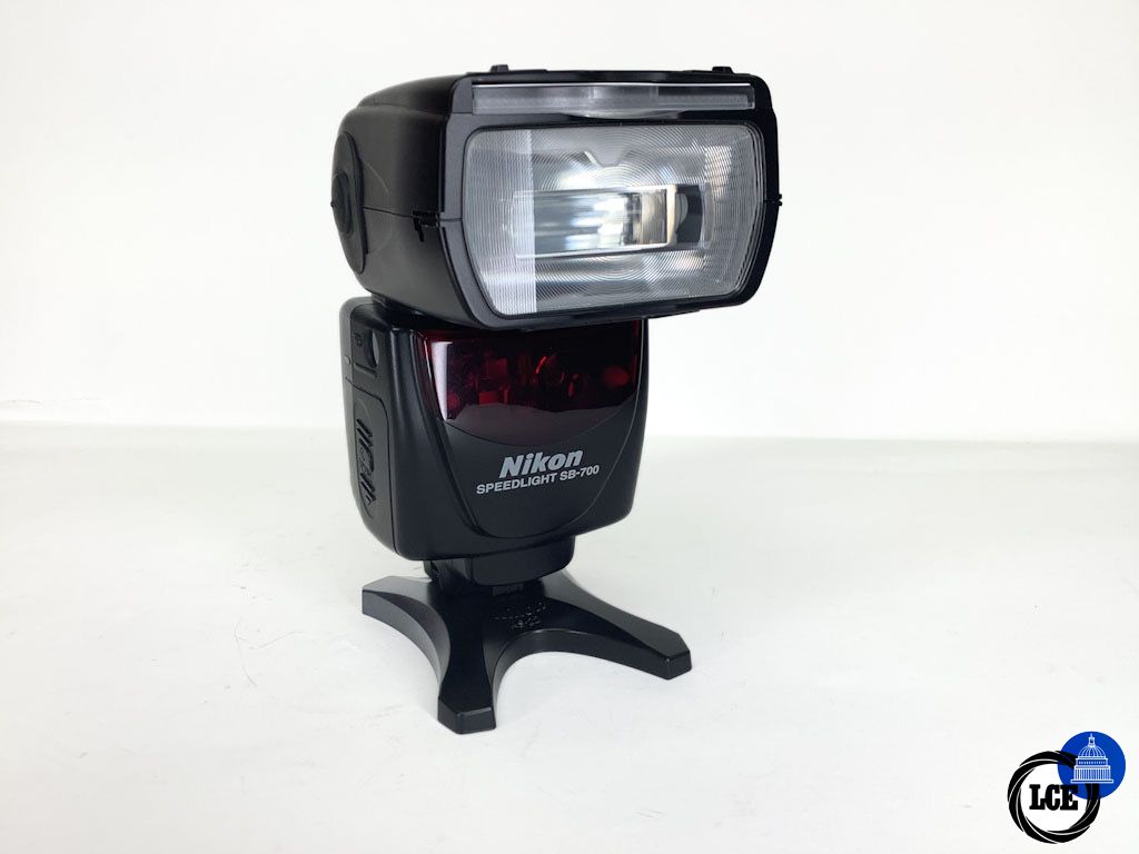 Nikon SB-700 Speedlight Nikon SB-700 Speedlight