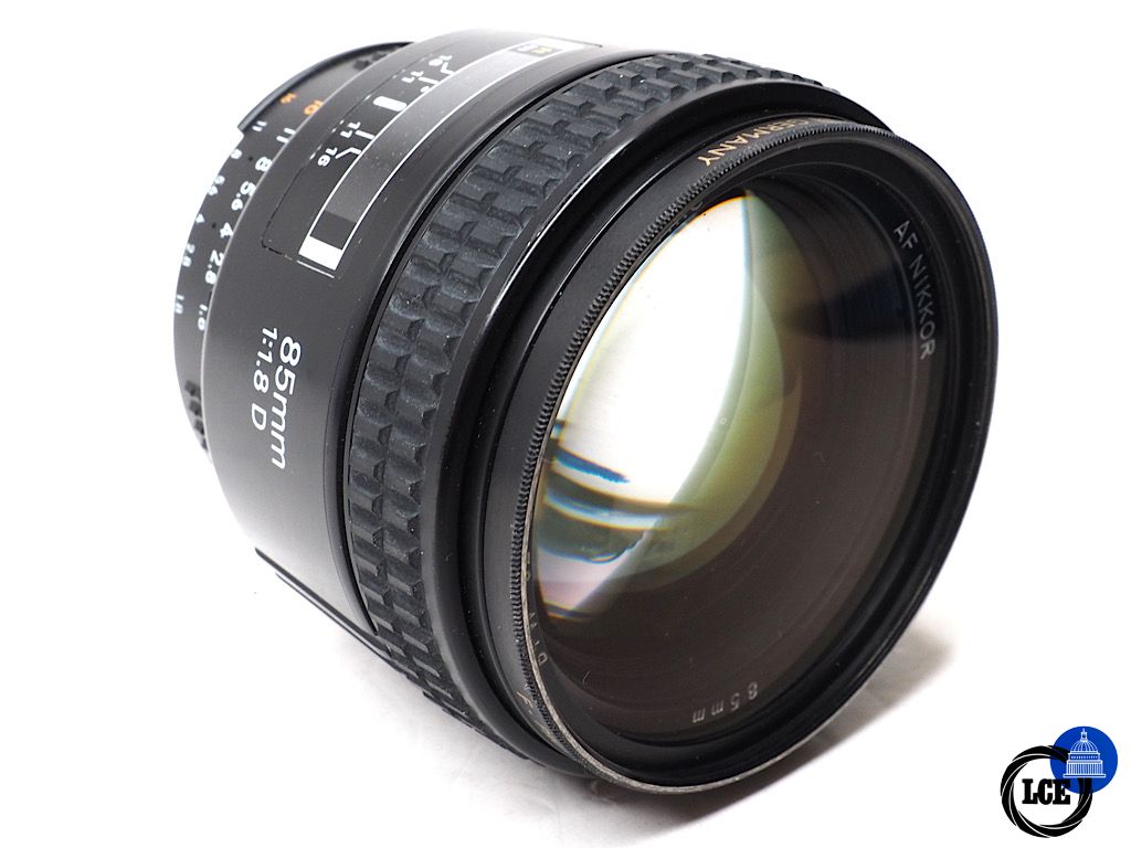 Nikon AF 85mm f1.8 D