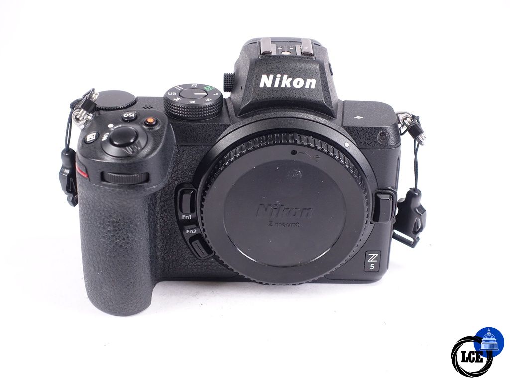 Nikon Z5 Body 20k acc