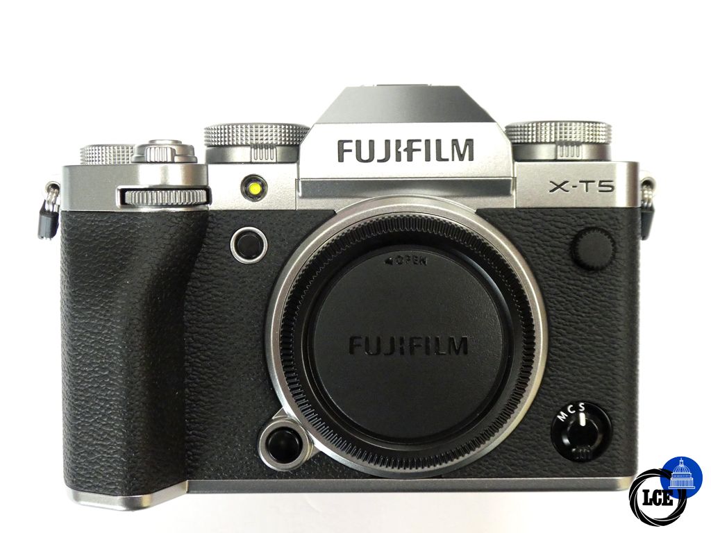 FujiFilm X-T5 Silver body. Almost new!