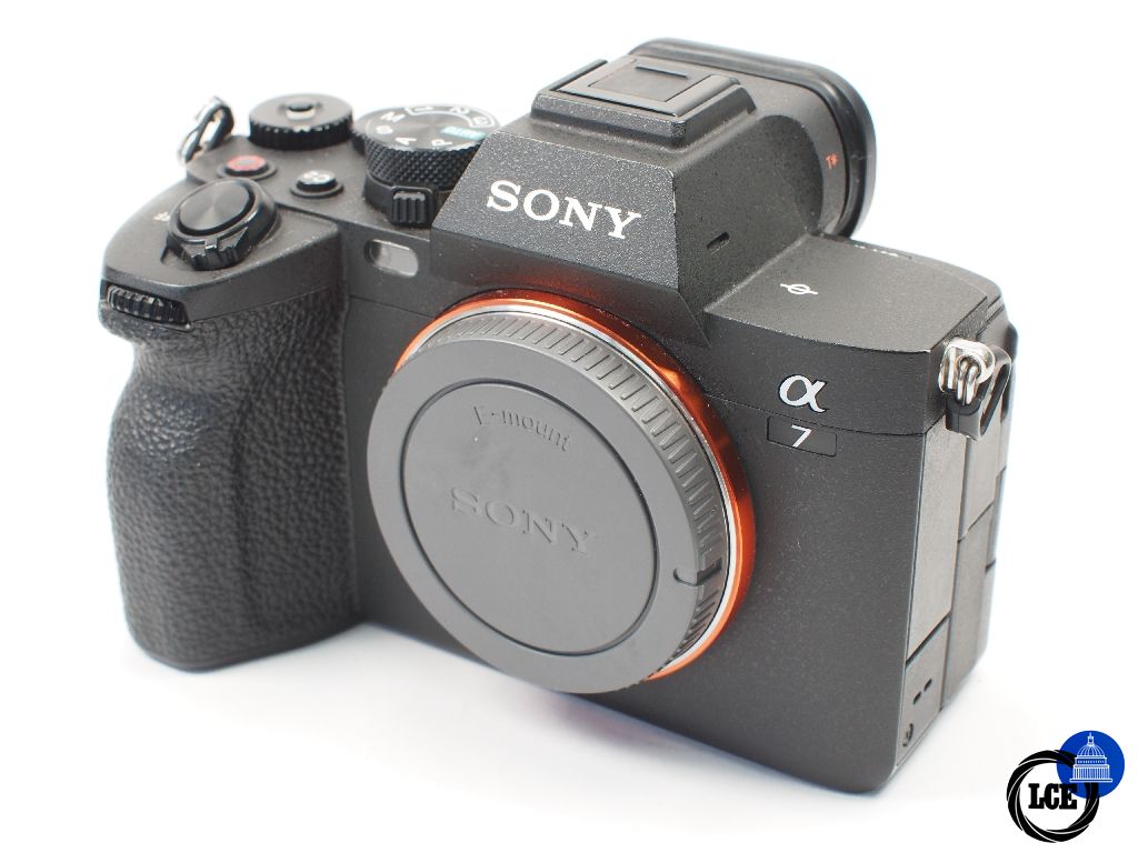 Sony A7 IV Body  33k sc
