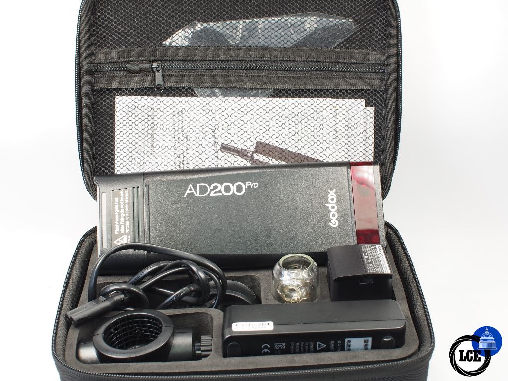 Godox AD200 Pro