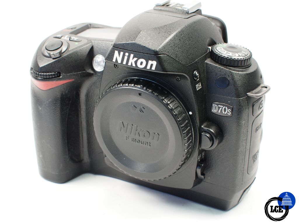 Nikon D70s Nikon D70s