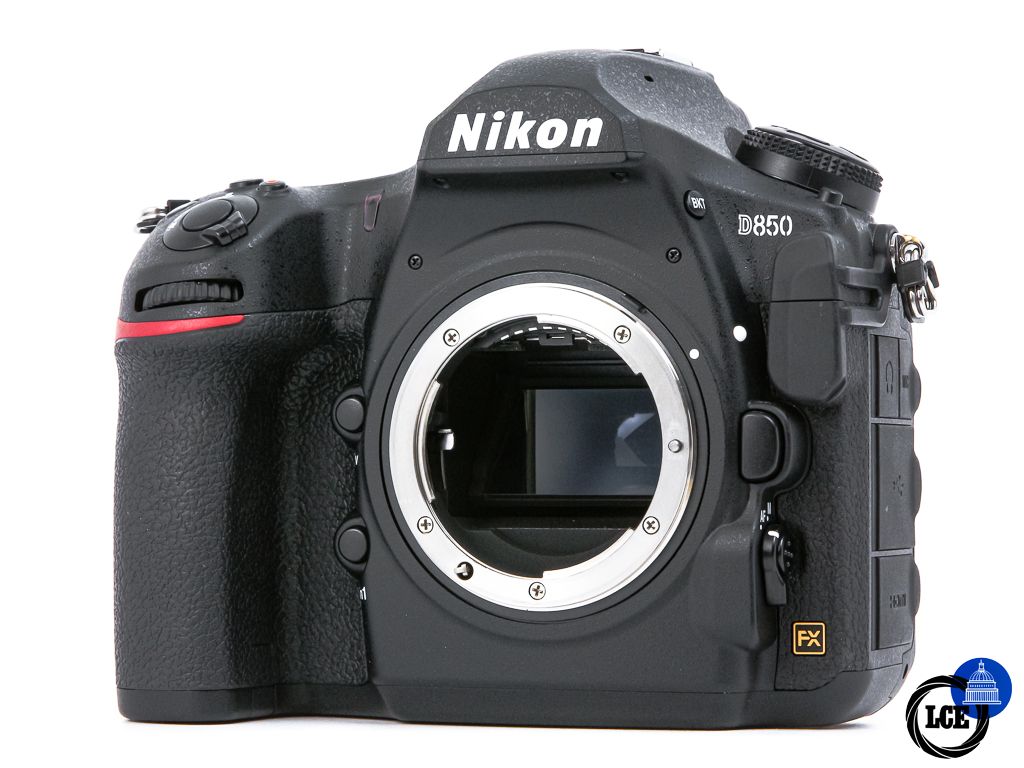 Nikon D850 Body **<1k Shutter Count** Nikon D850 Body **<1k Shutter Count**