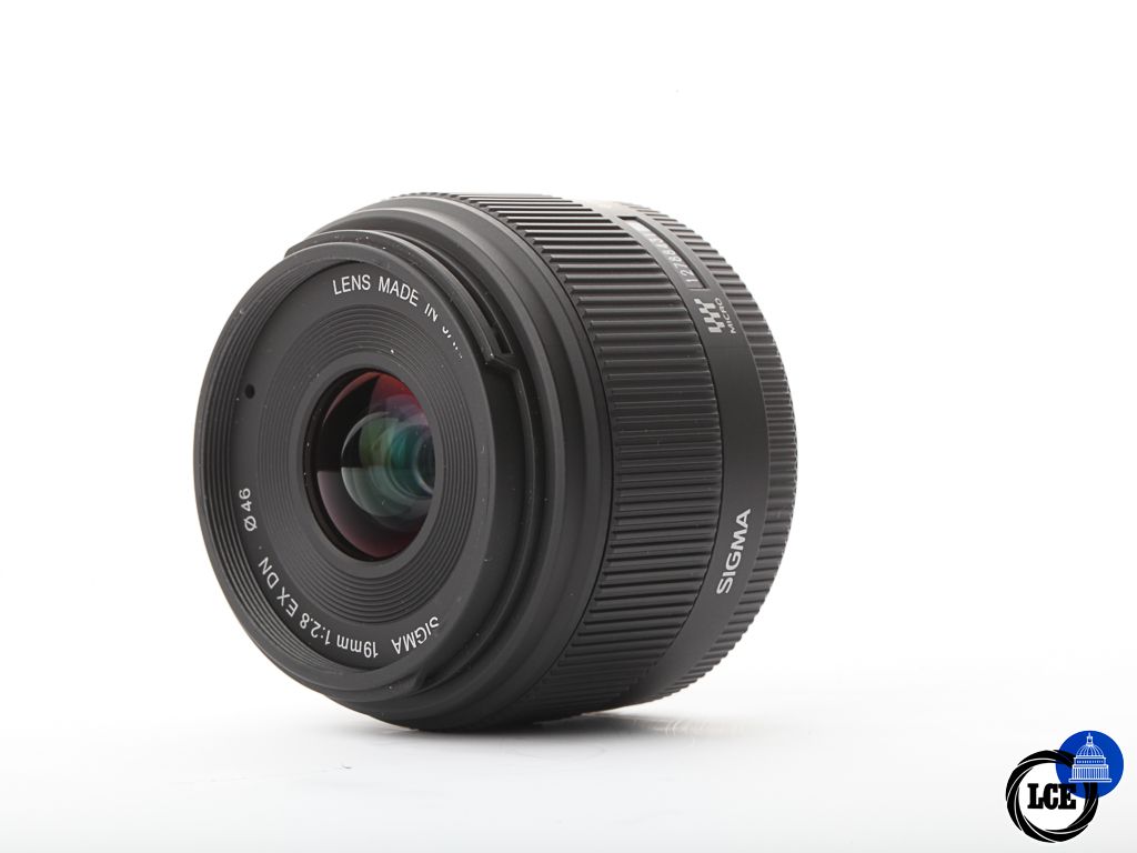 Sigma 19mm f/2.8 EX DN | 10113755 Sigma 19mm f/2.8 EX DN | 10113755