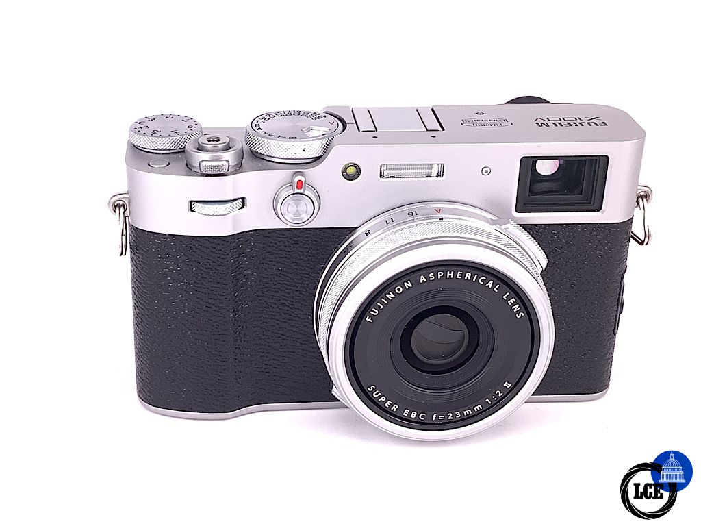 FujiFilm X100 V FujiFilm X100 V