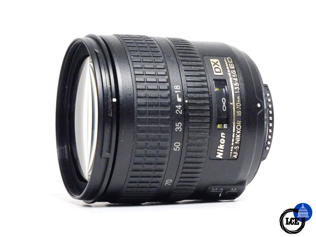 Nikon AF-S 18-70mm f/3.5-4.5G ED DX Nikon AF-S 18-70mm f/3.5-4.5G ED DX