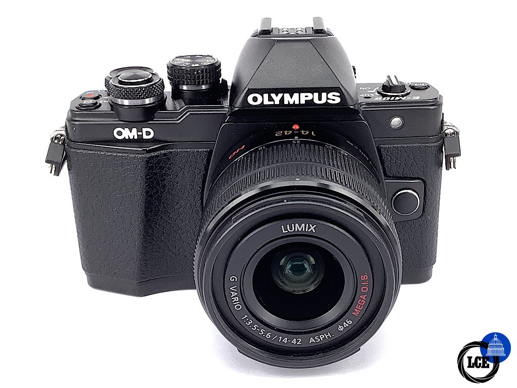 Olympus OM-D E-M10 II + Panasonic 14-42mm HD Olympus OM-D E-M10 II + Panasonic 14-42mm HD