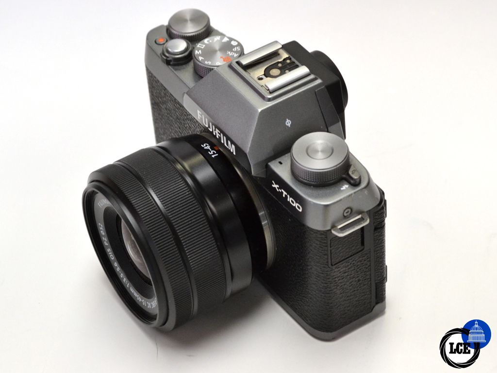 FujiFilm X-T100 + 15-45mm F3.5-5.6 OIS PZ FujiFilm X-T100 + 15-45mm F3.5-5.6 OIS PZ
