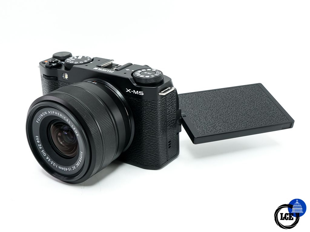 FujiFilm X-M5 + XC 15-45mm OIS PZ * MINT & BOXED * FujiFilm X-M5 + XC 15-45mm OIS PZ * MINT & BOXED *