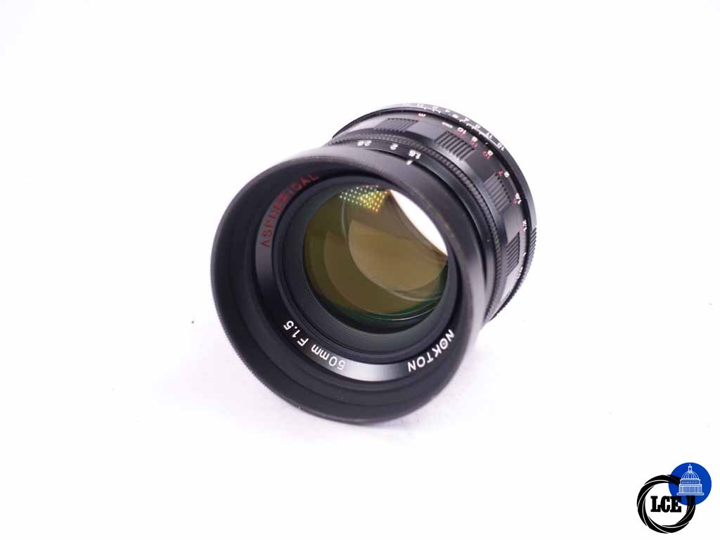 Voightlander 50mm Nokton f/1.5