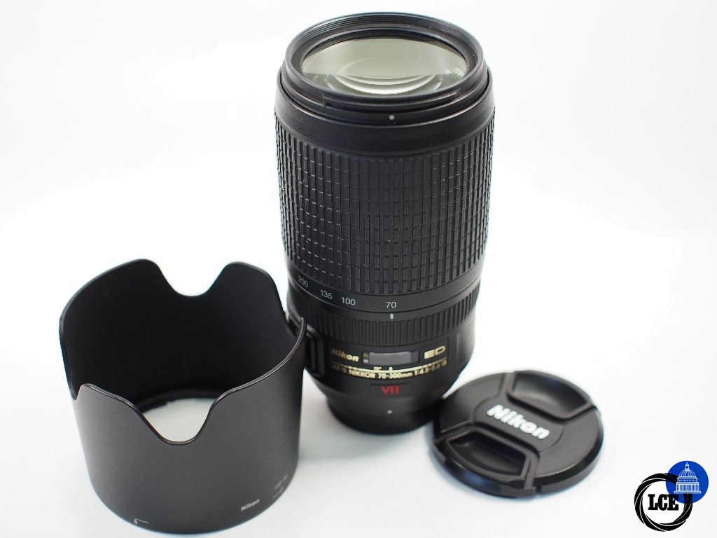 Nikon FX 70-300mm f4.5-5.6 VR