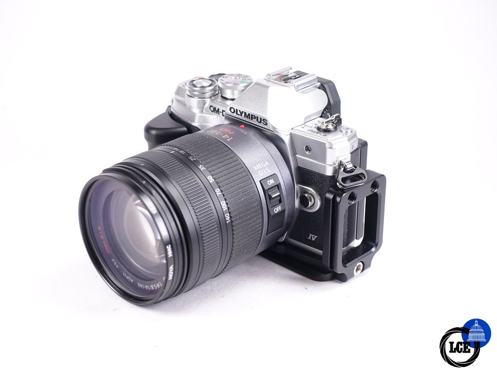 Olympus E-M10 IV + 14-140mm