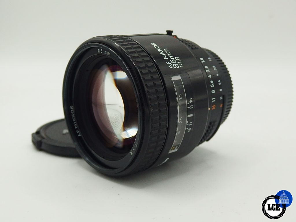 Nikon AF Nikkor 85mm F1.8 D
